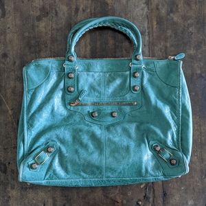 Balenciaga Weekender Large Vert Sauge Leather Trav